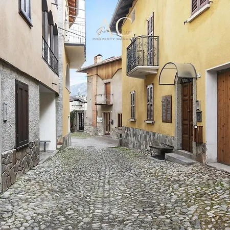 La Tana Apartment