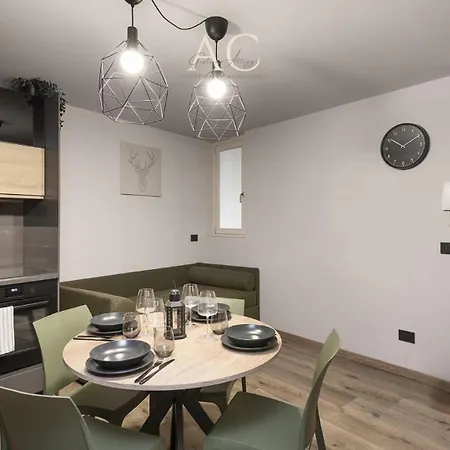 La Tana Apartment *